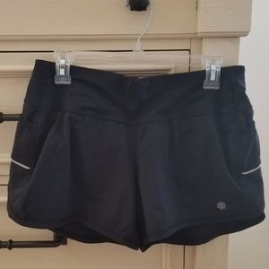 Athleta shorts size medium
